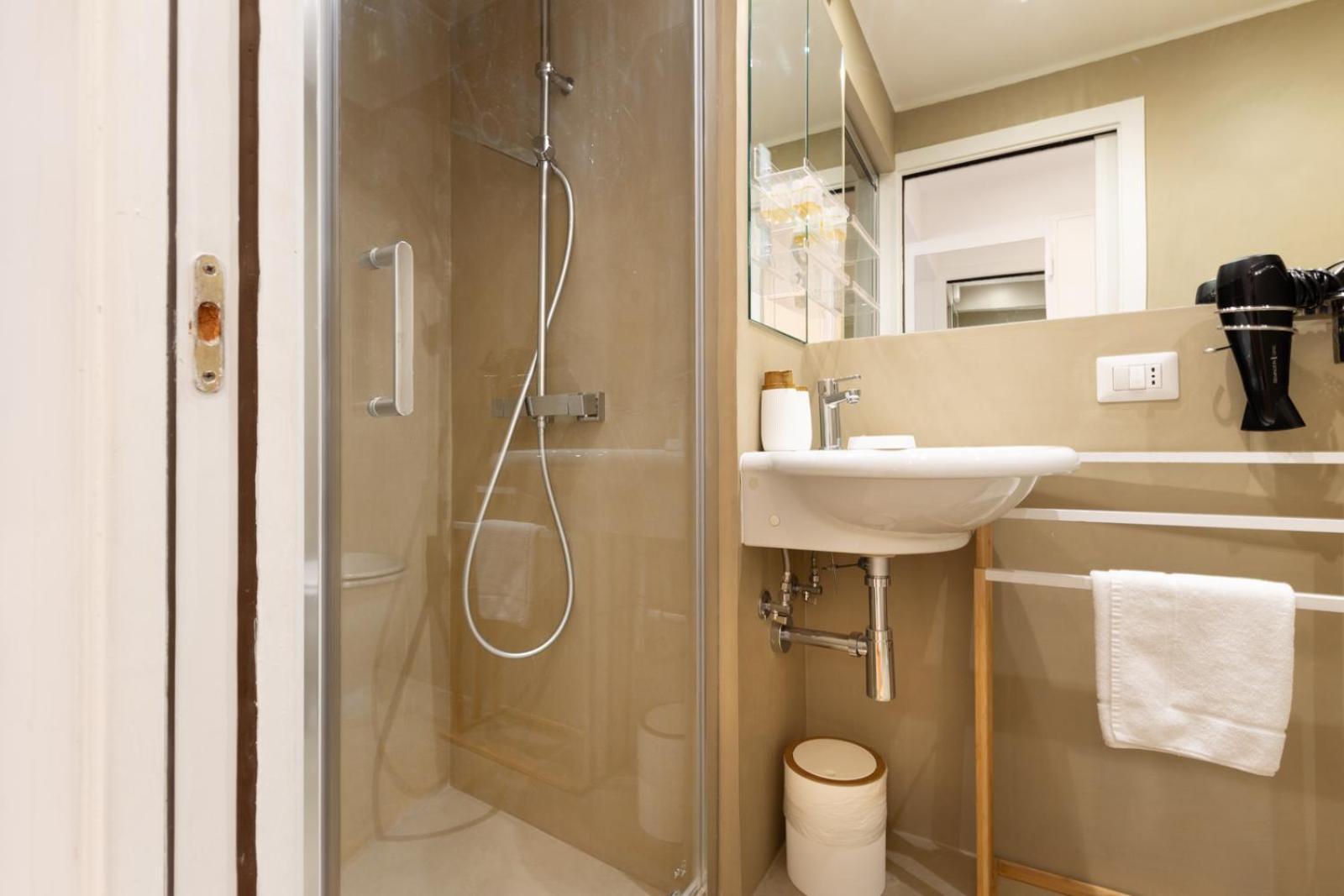 Trevi Apartment Рим Екстериор снимка